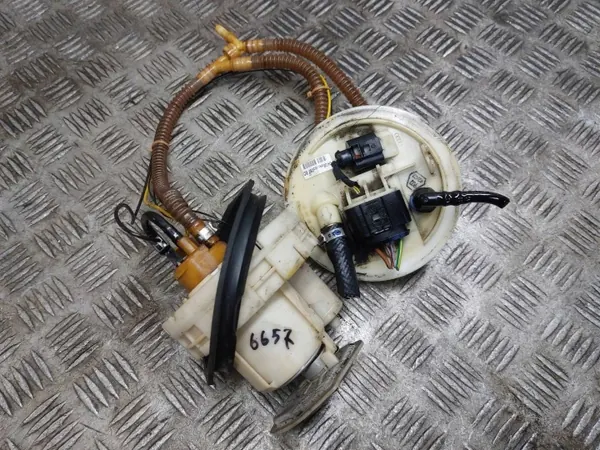 Conjunto de suministro de combustible Audi OE 4B0906087BD image 2