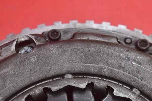 Volante de Dupla Massa Renault Megane 3 1.5 DCI 3000950538 image 3