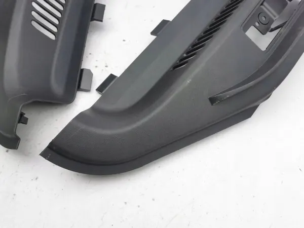 Cupra Formentor 2023 Kofferablage/Rollos Montagesatz OEM 5FF867761A image 10