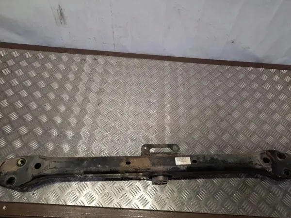 Porsche 7P5399225B Växellådsfäste Begagnad OE-del image 3