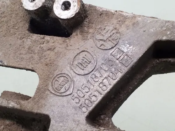 Alfa Romeo Hinterfedern OEM 50518704 - Gebraucht image 4