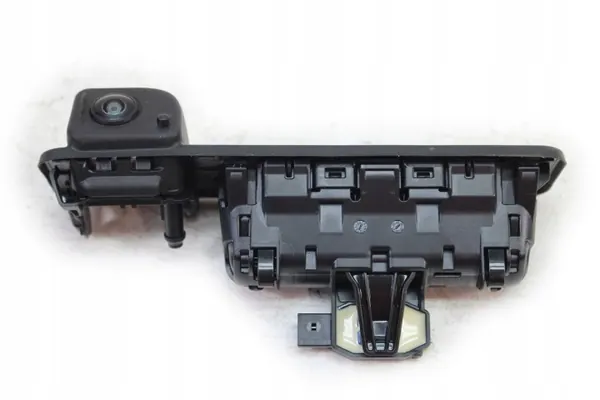 Botón maletero BMW 2 U06 OEM 8494246 + cámara trasera image 4