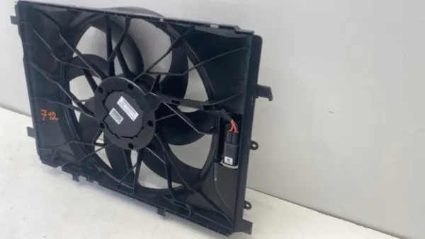 Mercedes W204 Radiatorventilator OEM A2049066802 image 8