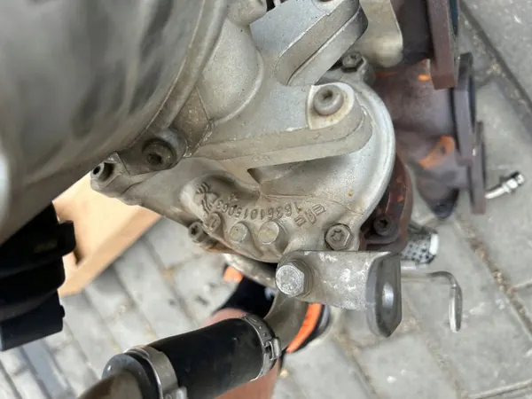 Turboahdin OEM 8591188 BMW X1 2.0 D Biturbo image 6