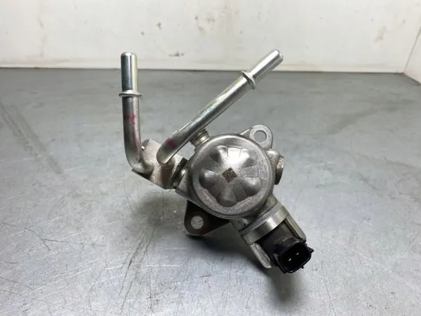 Mitsubishi polttoainepumppu OEM 2961000550 image 2