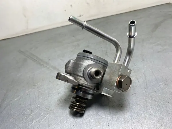 Mitsubishi polttoainepumppu OEM 2961000550 image 5