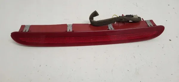 Tercera luz de freno Opel Astra J OEM 13262019 image 3
