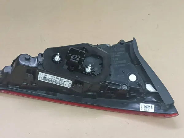 Lámpara trasera izquierda SEAT TARRACO LIFT image 6