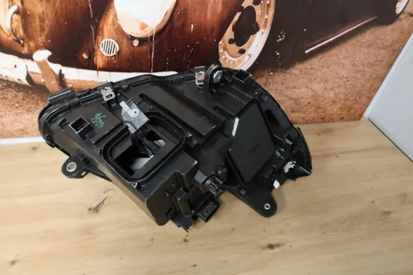 LINKER FULL LED PERFORMANCE LAMP MERCEDES C KLASSE W205 A2059063703 image 5