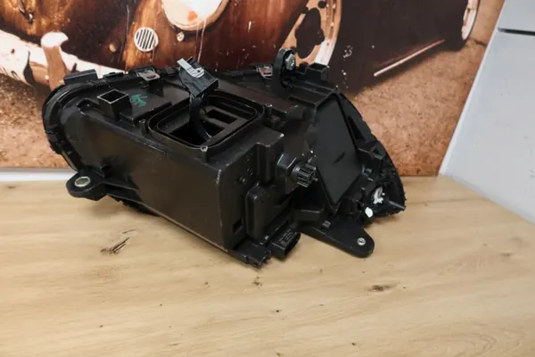 LINKER FULL LED PERFORMANCE LAMP MERCEDES C KLASSE W205 A2059063703 image 6