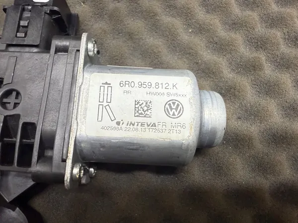 Oikean takaluukun nostomoottori VW Skoda image 4