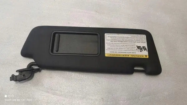 OEM 8U0857552D Oikea etu-auringonvarjo Audi S5 image 2
