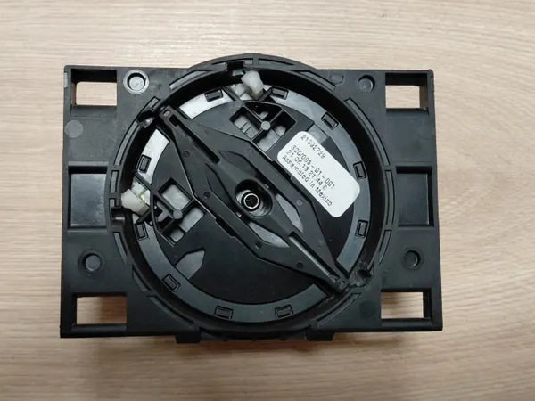 Motor de espelho esquerdo Dodge RAM 1500 08-18 OEM image 2