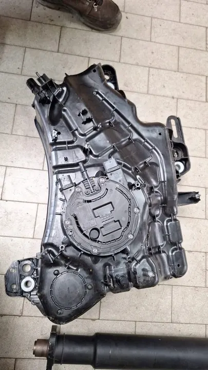 TANQUE ADBLUE RENAULT KANGOO IV image 3