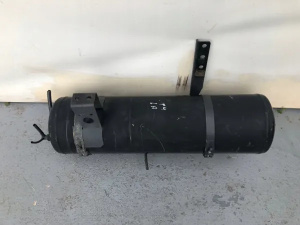 Mercedes Actros MP4 Lucht Tank 40L OEM 00-0148 image 3