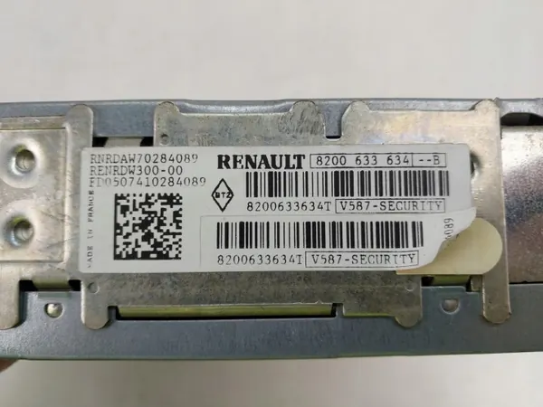 OEM 8200633634 Fabriks-CD-radio för Renault Trafic II image 5