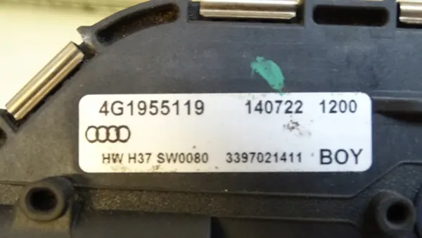 Etupyyhkijän mekanismi Audi A6 C7 2.0TDI image 3