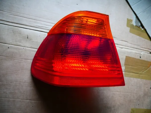 BMW E46 Sedán Luz Trasera Izquierda 8364921 image 2