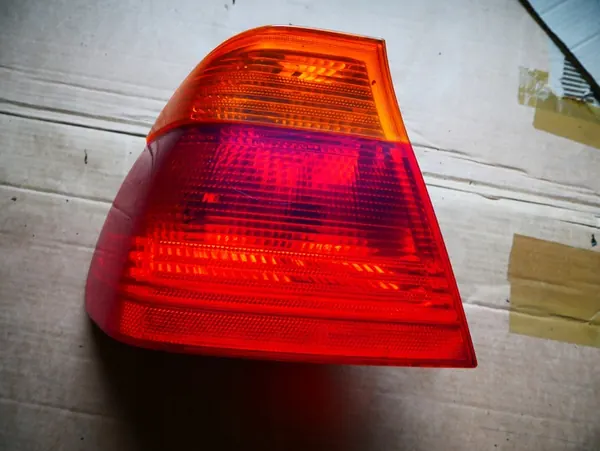 BMW E46 Sedán Luz Trasera Izquierda 8364921 image 4