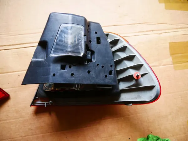 BMW E46 Sedán Luz Trasera Izquierda 8364921 image 5