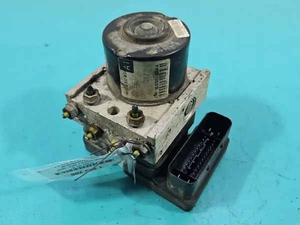 ABS-pomp OEM 1K0614117H voor Skoda Octavia II image 2