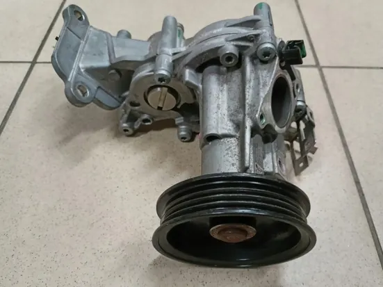 Vattenpump OEM 05048550AC för Jeep Wrangler JL image 2