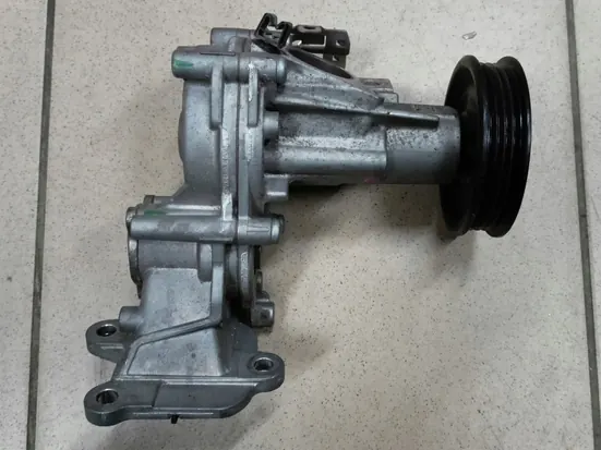 Vattenpump OEM 05048550AC för Jeep Wrangler JL image 4