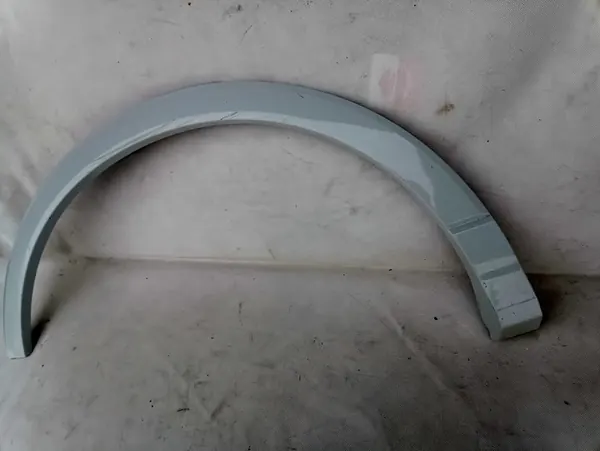 AUDI Q3 II Oikea Takakotelo 83A853818B image 2