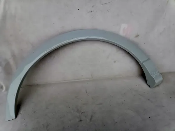 AUDI Q3 II Oikea Takakotelo 83A853818B image 3