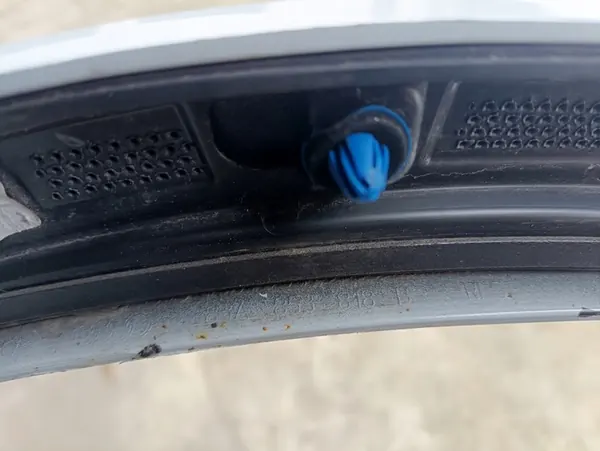 AUDI Q3 II Oikea Takakotelo 83A853818B image 5