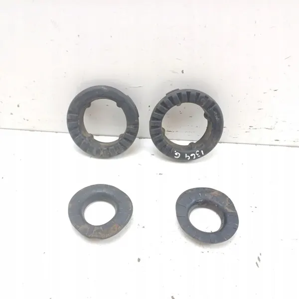 Kia OEM 55331E4000 Takaosan jousituen istuin - Käytetty image 2