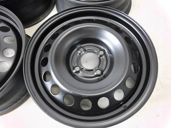 Rueda de acero Renault 15" 4x100 ET 40 image 5
