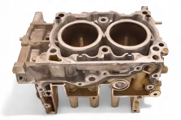 Bloque motor Subaru Forester OEM 11010AB290 - Usado image 8
