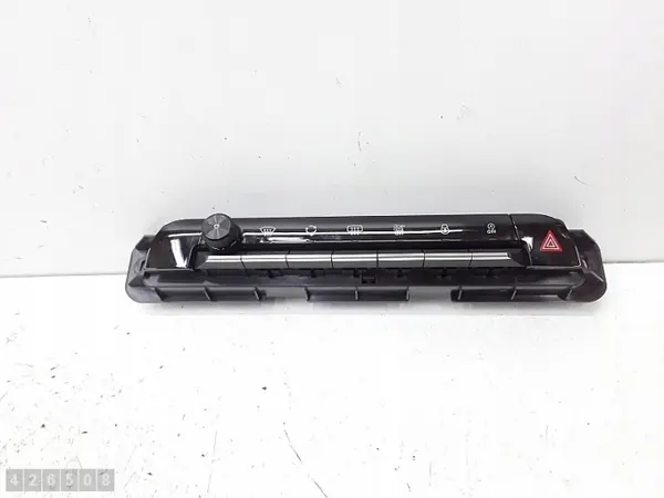 Citroen C5 Aircross klimaatregelmodule OEM 9828018177 image 2