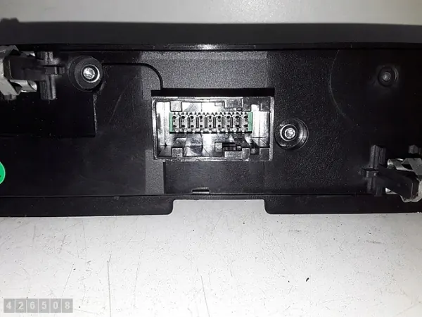 Citroen C5 Aircross klimaatregelmodule OEM 9828018177 image 4