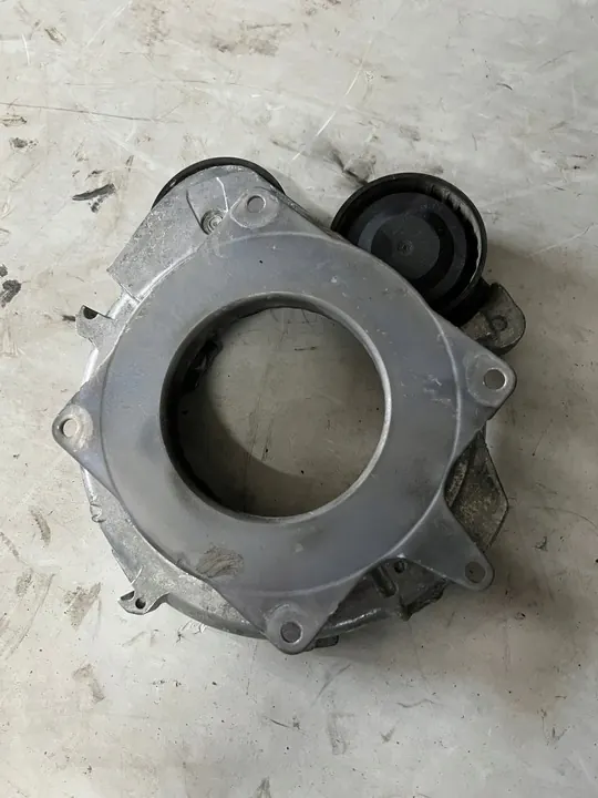 Hyundai Kiristyslaite 25281-2U304 image 5