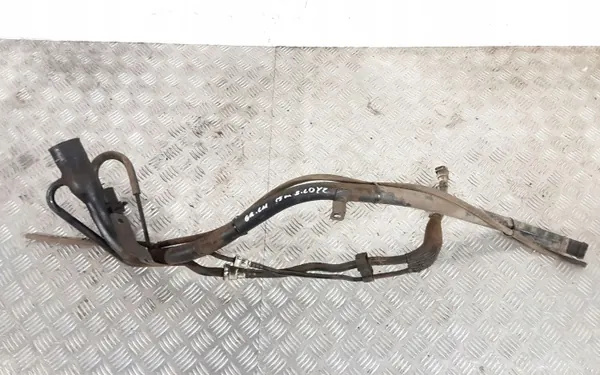Pescoço de Abastecimento Jeep OEM FOB14763 - Usado image 2