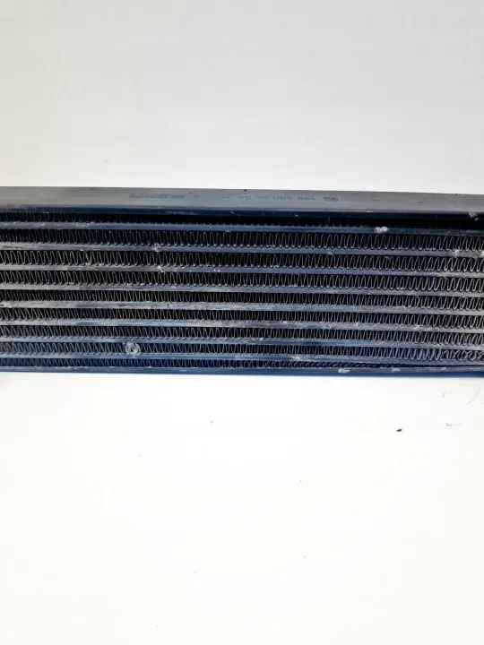 Refroidisseur d'huile d'occasion OEM 1295000400 Mercedes image 3