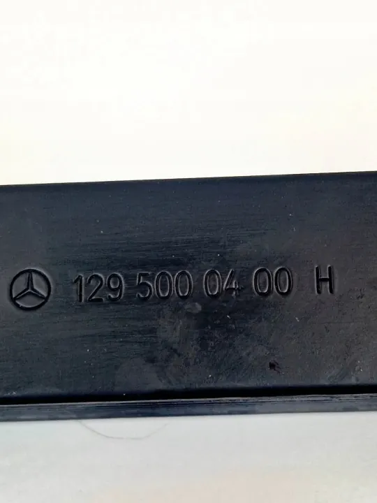 Refroidisseur d'huile d'occasion OEM 1295000400 Mercedes image 9