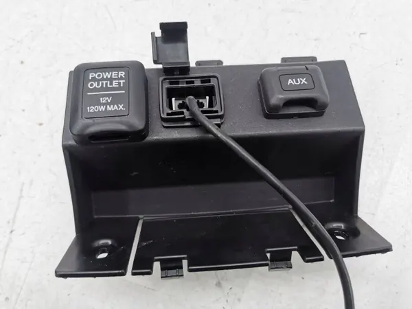 Enchufe AUX Honda Accord OEM 83409TL0 2009 image 3