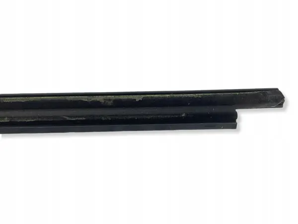 Junta janela porta traseira direita OEM 4G8853764B image 9