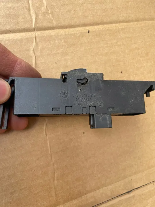 Linker Fenster-Schalter BMW 3 E46 8381511 image 2