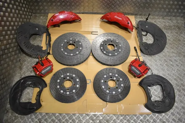 Jeu Disques & Étriers OEM 4M0615301BR Lamborghini image 2
