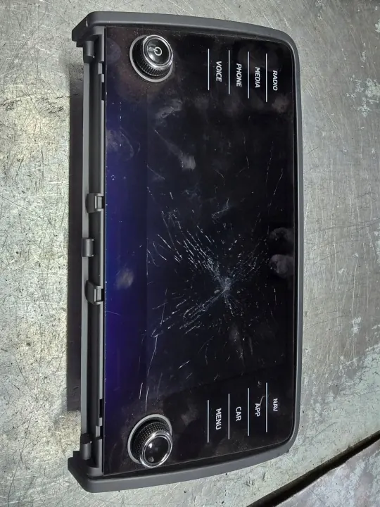 Skoda Octavia 3 Lift LCD-näyttö OEM 5E0919605M image 2