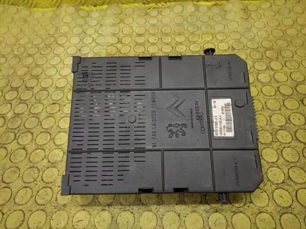 PEUGEOT 307 BSI-Modul OEM 9661940280 - Gebraucht image 5