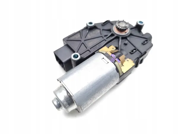 Kia Sportage Schiebedachmotor OEM 81631-D9000 (2018) image 6