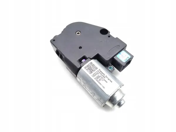 Kia Sportage Schiebedachmotor OEM 81631-D9000 (2018) image 9