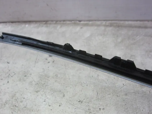 BMW X5 F15 Raspador Ventana Izquierdo OEM 7387917 Blanco image 6