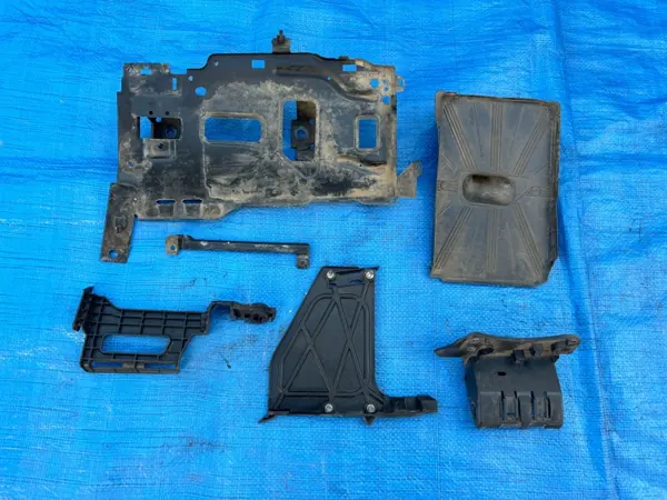 Base Computador Bateria OEM 9815288480 para Peugeot 308 T9 image 2