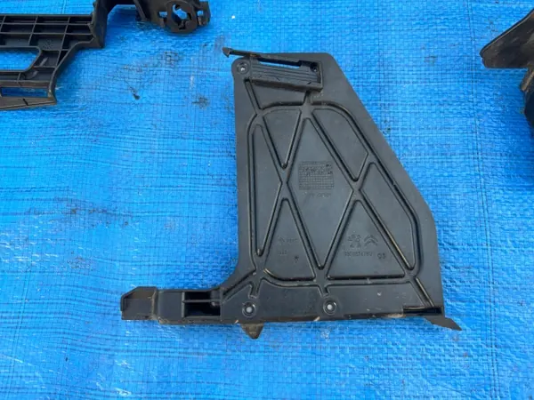 Base Computador Bateria OEM 9815288480 para Peugeot 308 T9 image 7